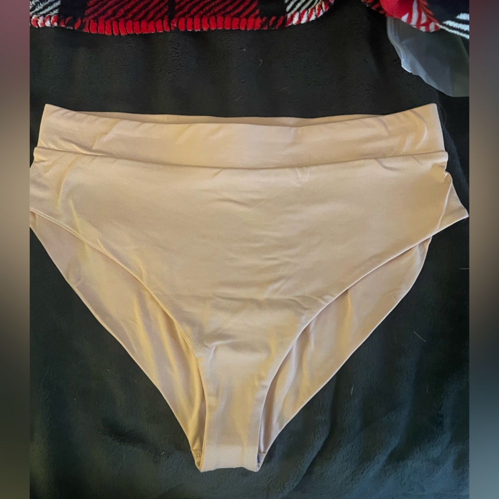 Brand New Highwaisted undies